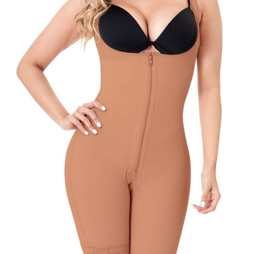 Sonryse Compresssion Shapewear Bodysuit Garment Size Medium NWT